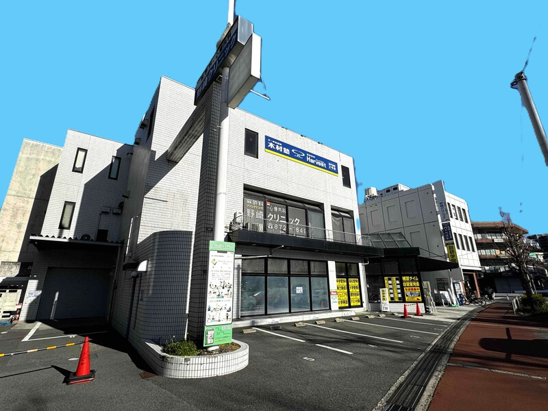 豊中市新千里南町２丁目の店舗事務所の外観
