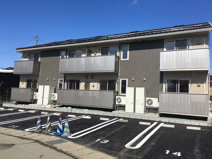 ラルーチェセレーナ金井