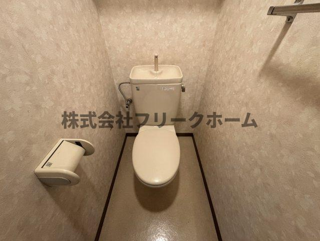 武蔵野市吉祥寺本町１丁目の賃貸マンションのトイレ