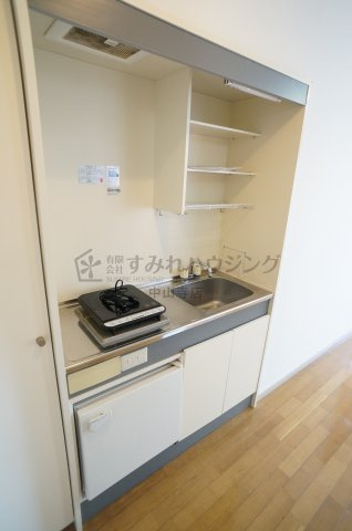 ヴィラ９ナイン【芸短生専用賃貸　※女性専用】のキッチン