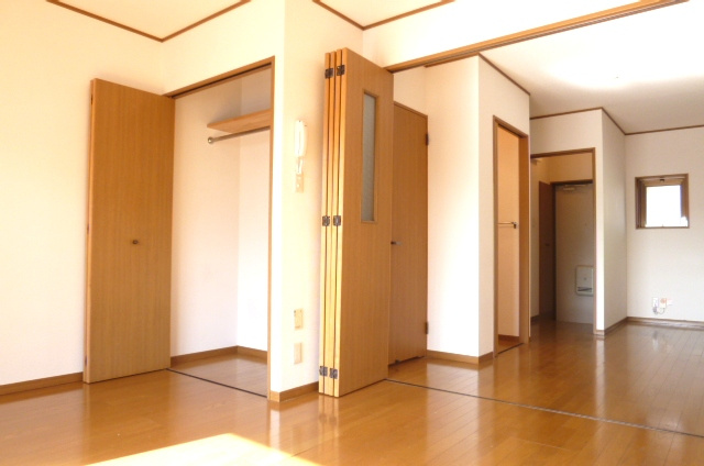 KNビル【キャッシュバック賃貸】の洋室|ゆったりした洋室です