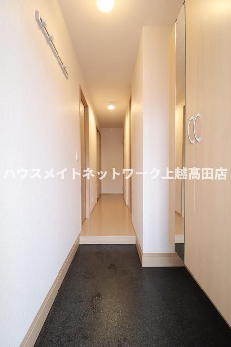 ファミリアの玄関|玄関