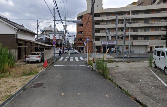 豊中市岡上の町１丁目の店舗事務所