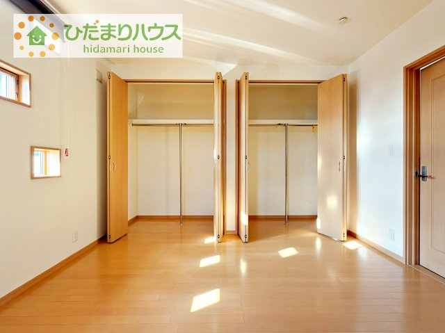 【収納】 | 土浦市永国東町　中古戸建 | ハンガーパイプ付でお洋服の出し入れもラクラクです！