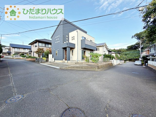 【前面道路含む現地写真】 | 土浦市永国東町　中古戸建 | たっぷりの陽光と心地よい風が舞い込む住まい♪