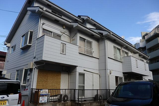 西東京市泉町５丁目のアパートの外観