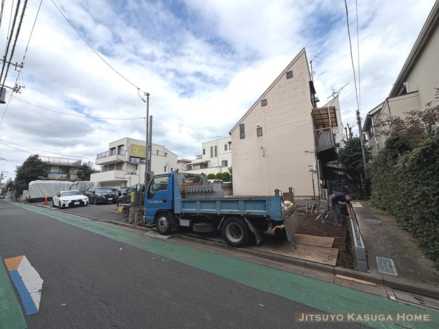【前面道路含む現地写真】