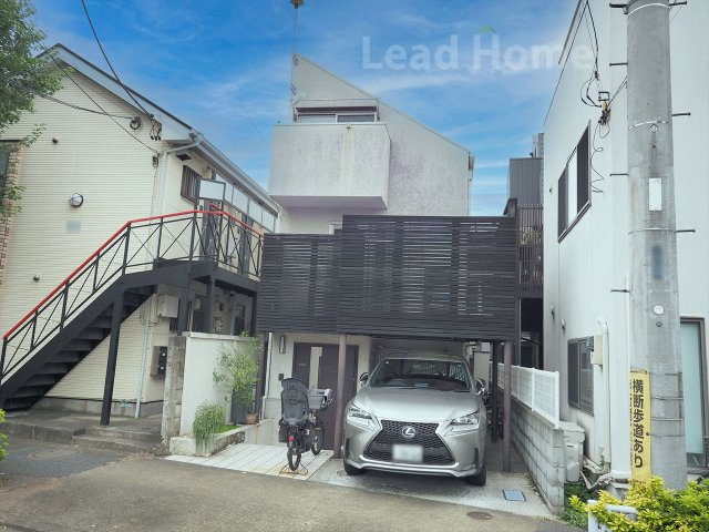 【外観】 | 目黒区碑文谷2丁目 | 前面道路からのアクセスも良好な使い勝手の良い敷地です！毎日の通勤やお出かけも軽やかに楽しめます♪