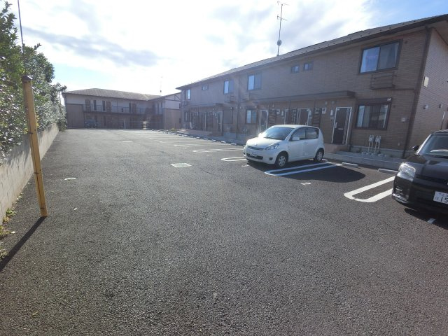 【駐車場】