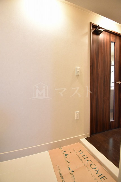 パウゼ堺筋の玄関|建物内別室参考