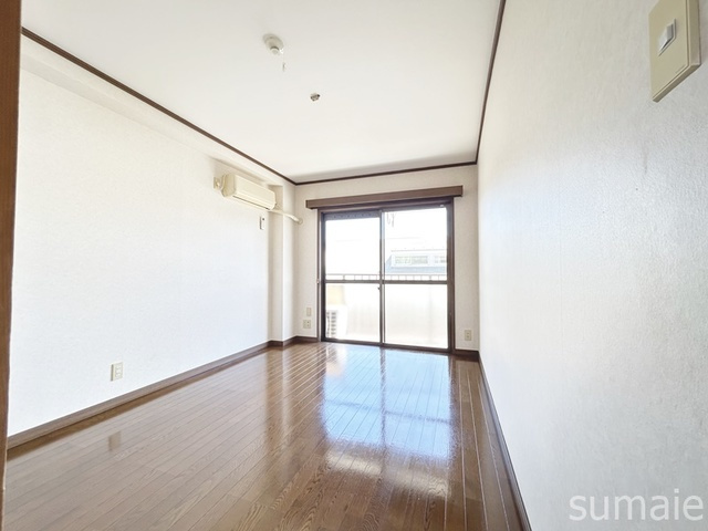 アメニティビラの寝室|落ち着いて過ごせるお部屋なので、寝室にいかがでしょうか