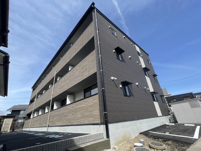 Asuit富沢西の外観