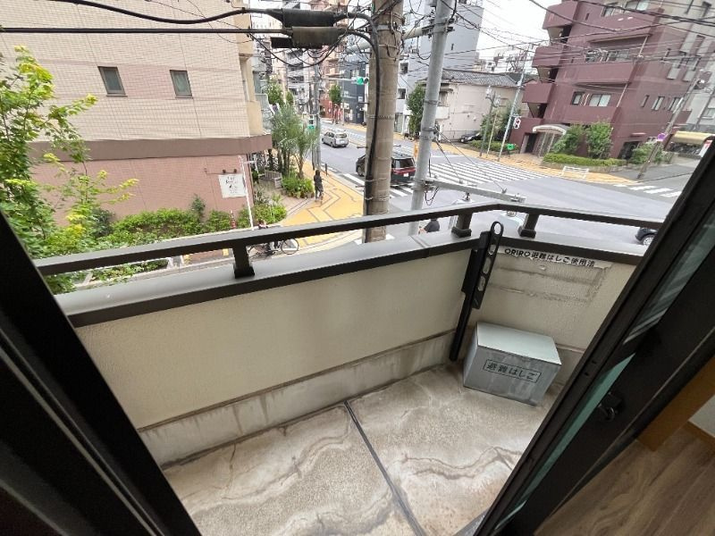 ディオン石原のバルコニー