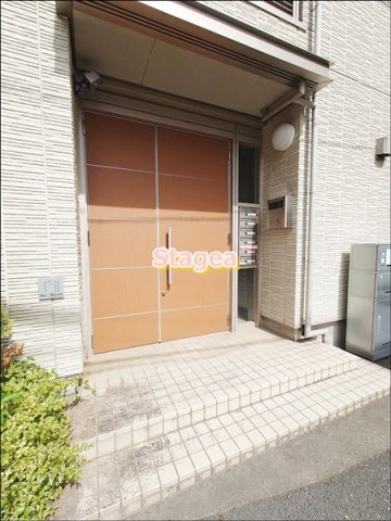 シャーメゾン宮町のエントランス