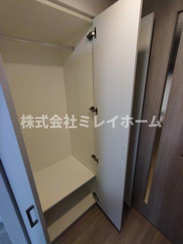 ルーブル本羽田の外観