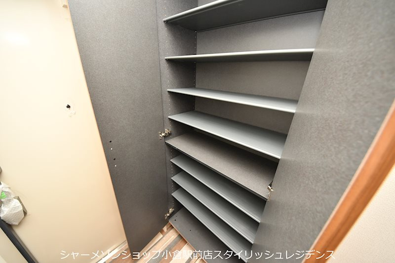 ALISS歯科大前の収納