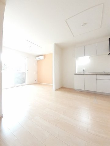 【居間・リビング】 | メゾン静