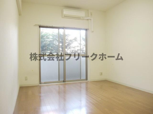 三鷹市野崎１丁目の賃貸マンションの寝室