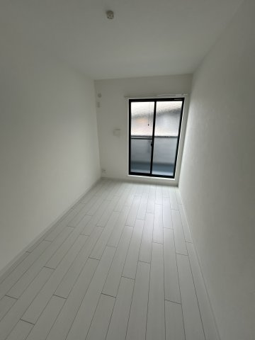 AG REGA東園田の洋室