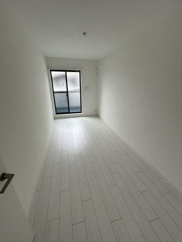 AG REGA東園田の洋室