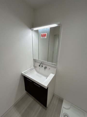 AG REGA東園田の洗面所