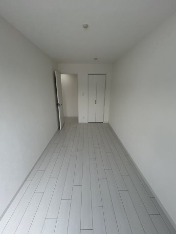 AG REGA東園田の洋室