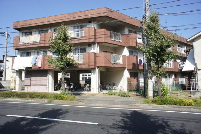 かみやマンションの外観