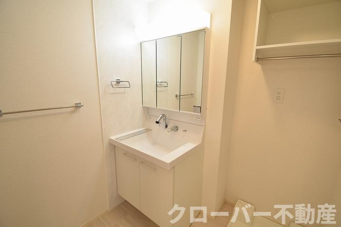 エポックハイツ屋島の独立洗面台|洗髪洗面化粧台
