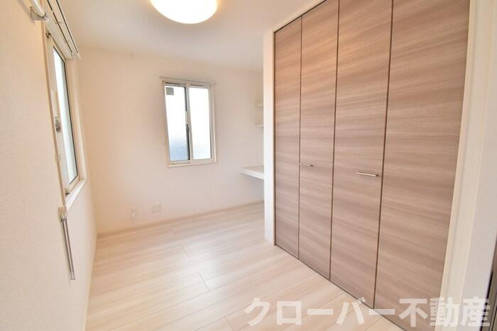 エレガンスコート 屋島の内装|洋室４．４帖
