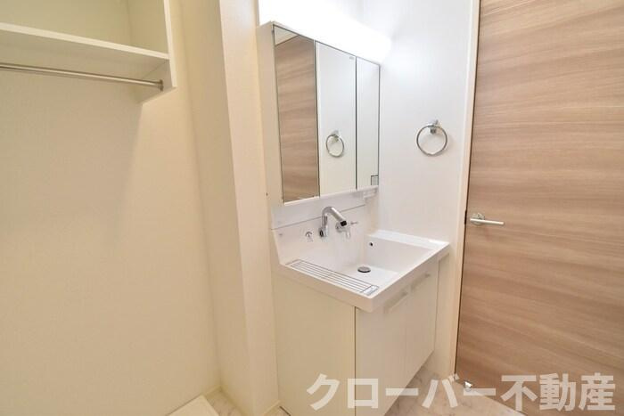 エレガンスコート 屋島の独立洗面台|洗髪洗面化粧台