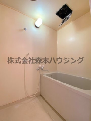 【浴室】 | 　大西マンション | ゆったり過ごせるお風呂です