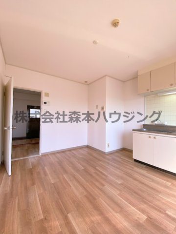 【居間・リビング】 | 　大西マンション | ゆったりとした居間です