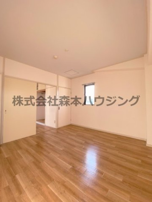 【寝室】 | 　大西マンション | 落ち着いて過ごせるお部屋なので、寝室にいかがでしょうか
