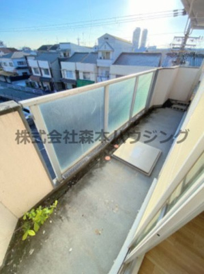 【バルコニー】 | 　大西マンション | 落ち着いた時間を過ごせるバルコニーです