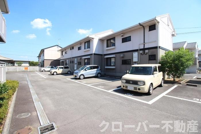 サンタウン円座 F棟の駐車場|駐車場