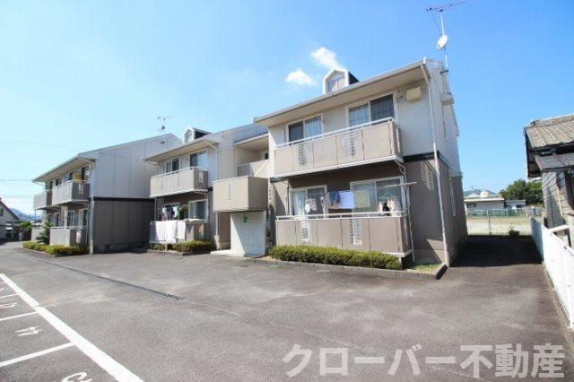 サンタウン円座 F棟
