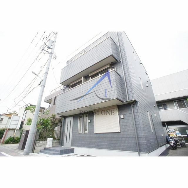 エス