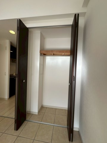 山崎マンション13の収納