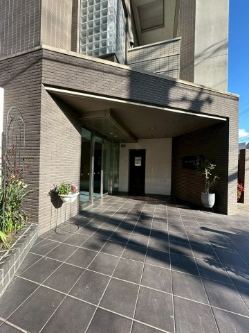 山崎マンション13のエントランス