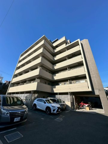 山崎マンション13の外観