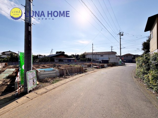 土浦市板谷第11　新築戸建　4号棟の前面道路含む現地写真