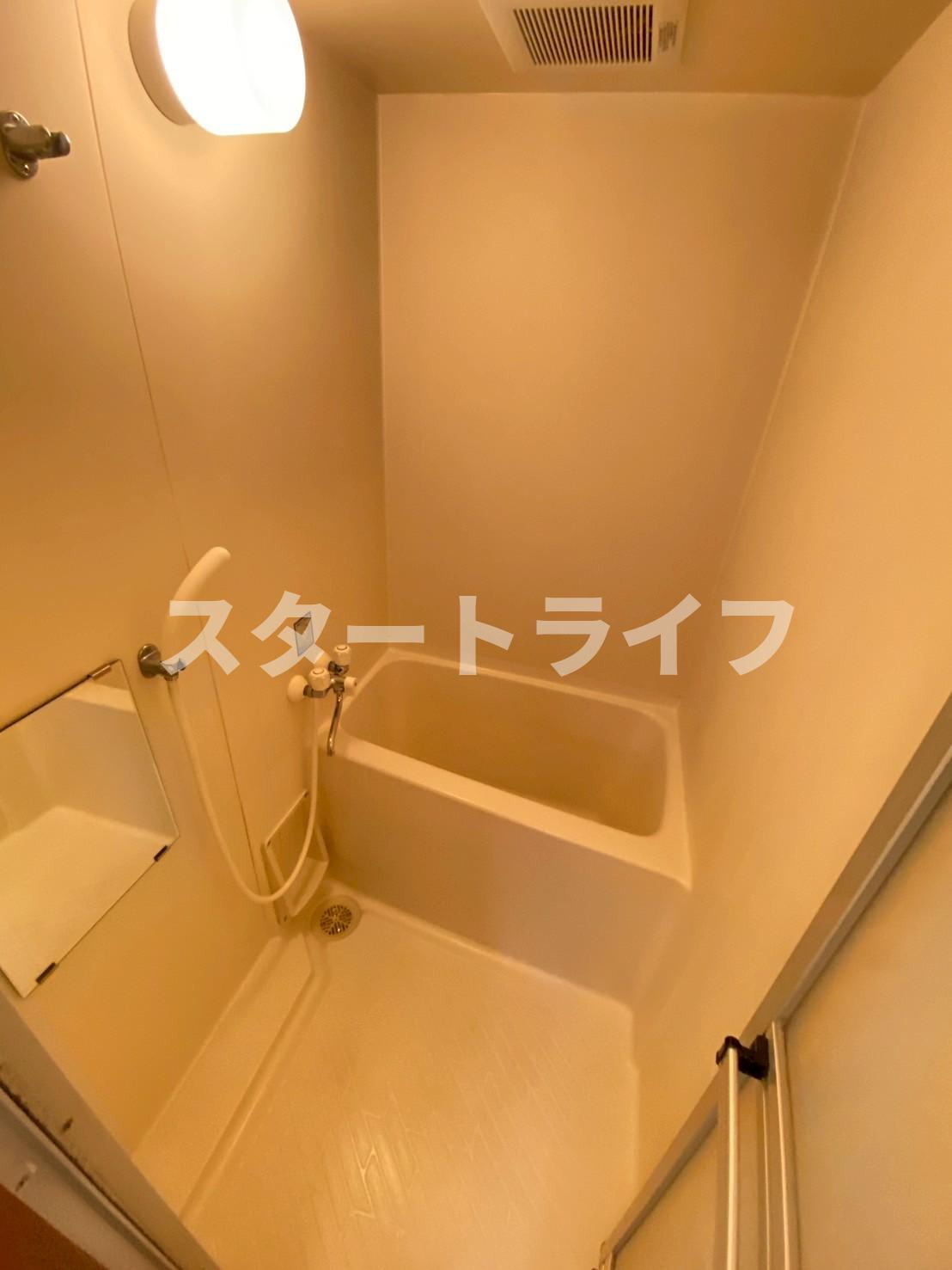 大阪市東淀川区小松２丁目の賃貸マンションの浴室