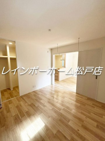 仲介手数料（賃料の1.10ヵ月）の50％OFF対象物件！の寝室|落ち着いた色調の寝室です