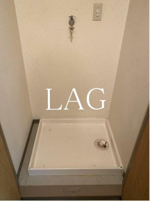 【設備】 | サンコート | 室内洗濯機置き場です。