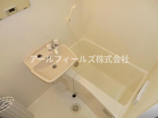 ラグジュアリーガーデン東松戸の浴室