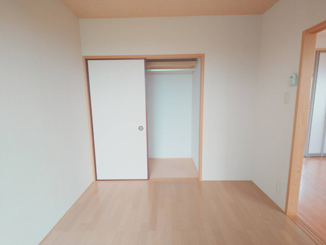 【洋室】 | シャーメゾン山中