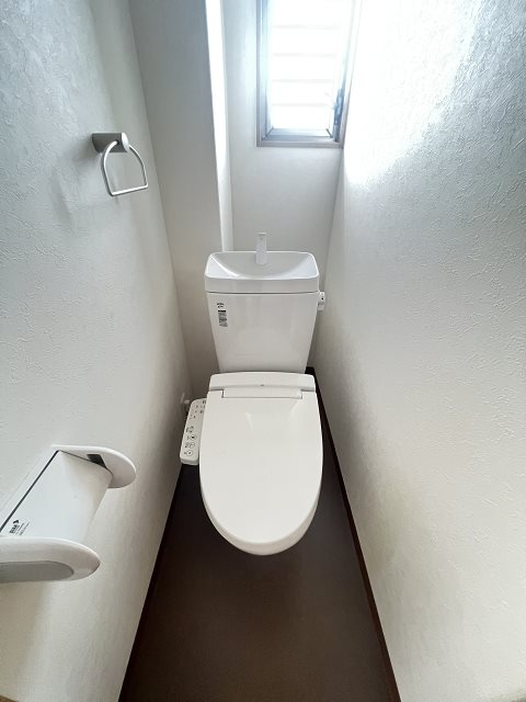 尼崎市宮内町２丁目のアパートのトイレ|落ち着いたトイレです