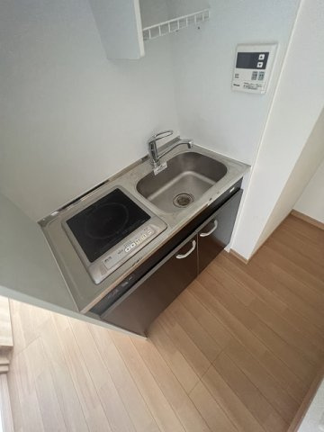 尼崎市宮内町２丁目のアパートのキッチン|コンパクトなキッチンで掃除もラクラク