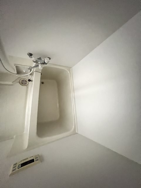 尼崎市宮内町２丁目のアパートの浴室|落ち着いた空間のお風呂です