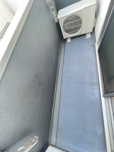 尼崎市宮内町２丁目のアパートのバルコニー|お洗濯にも便利なバルコニー付き